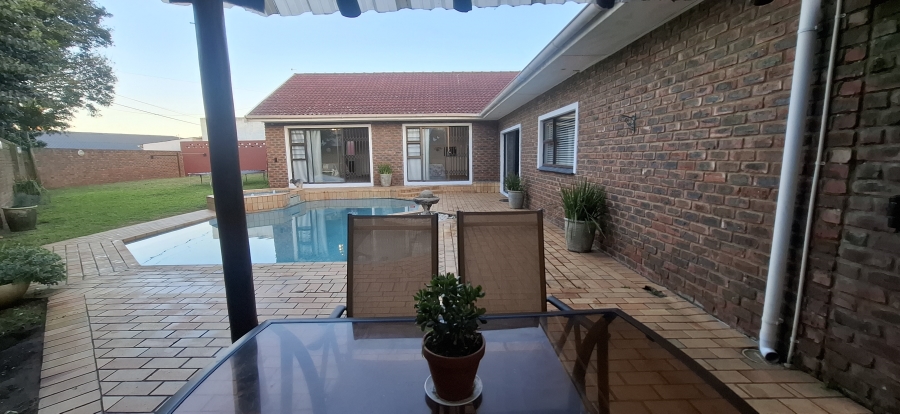 3 Bedroom Property for Sale in Gonubie Eastern Cape